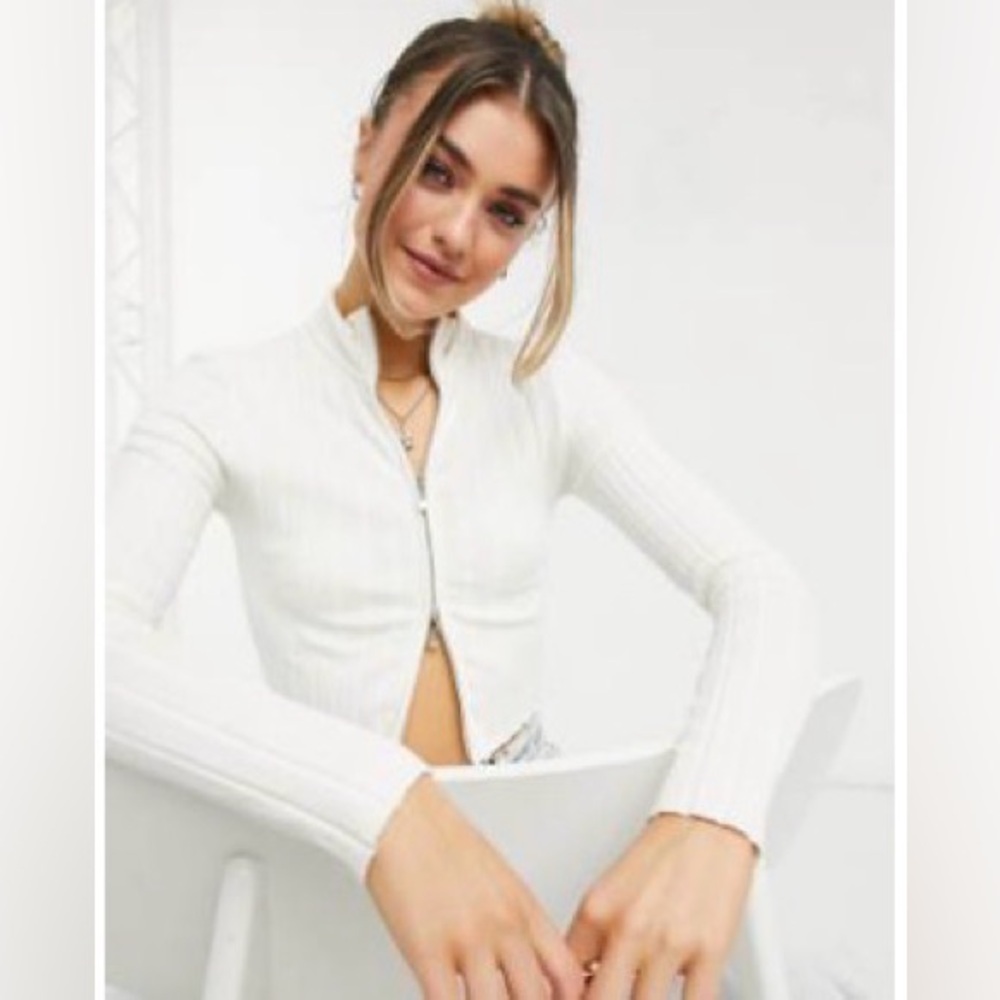 Bershka White Ribbed Cropped Zip-Up
